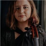 Profesora de violoncello, clases presencial y online para todos los niveles